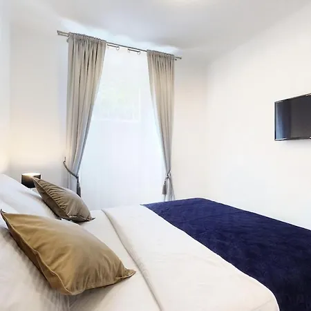 Apartman Stylish Gita In The Heart Of Split! *